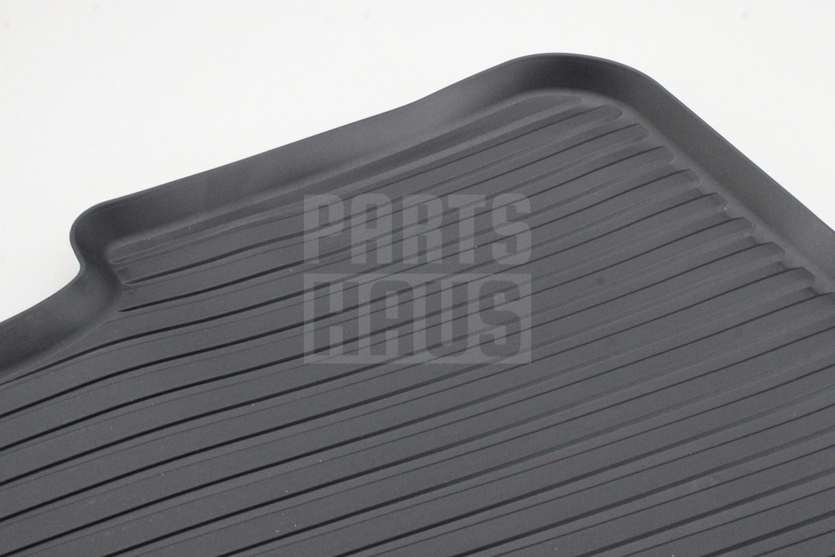 Skoda Scala 2019-on rear all weather rubber floor mats 657061512