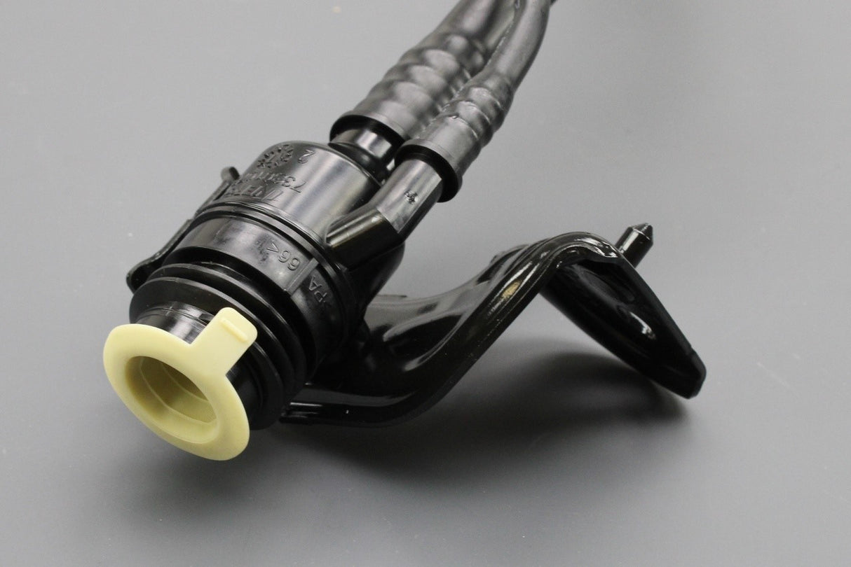 Audi A6 2015-18 A7 3.0 TDI adblue reduction agent filler pipe 4G0131963D