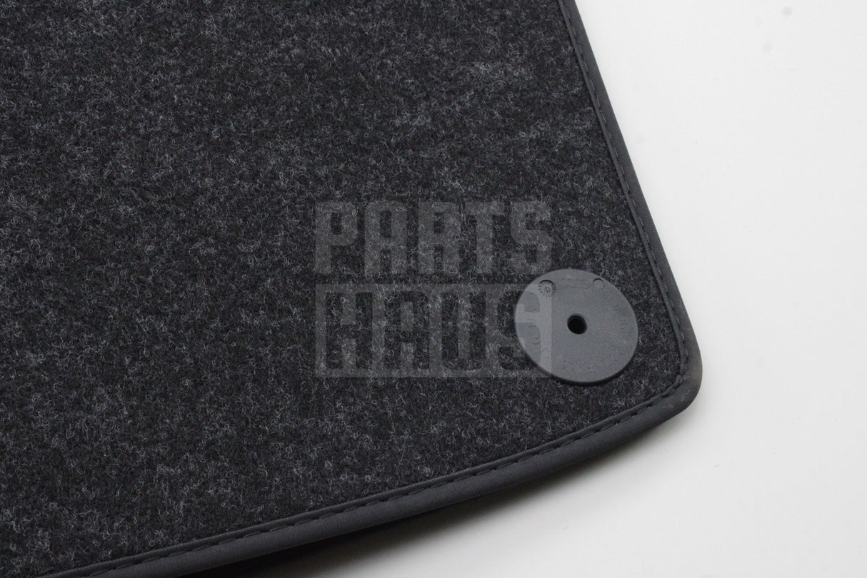 Skoda Octavia Estate 20-on double sided boot liner (variable) 5E7061210