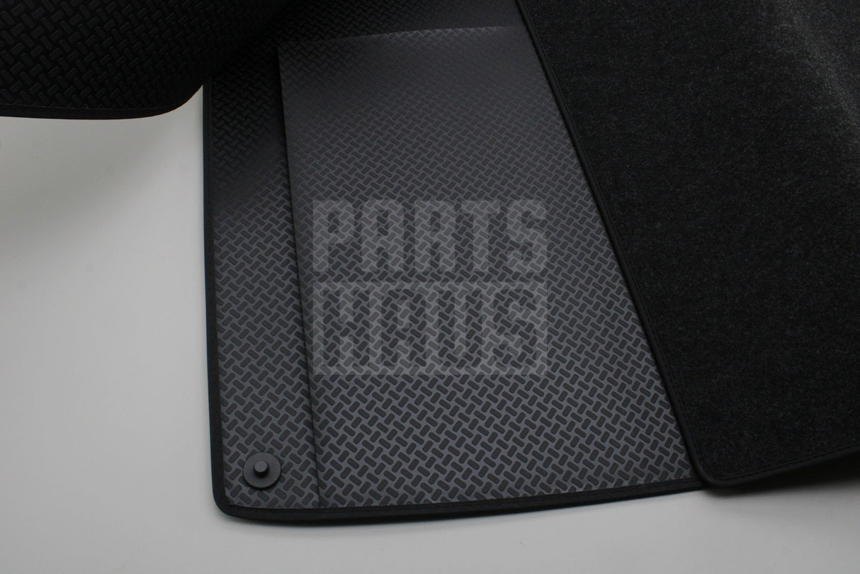 Skoda Octavia Estate 20-on double sided boot liner (variable) 5E7061210