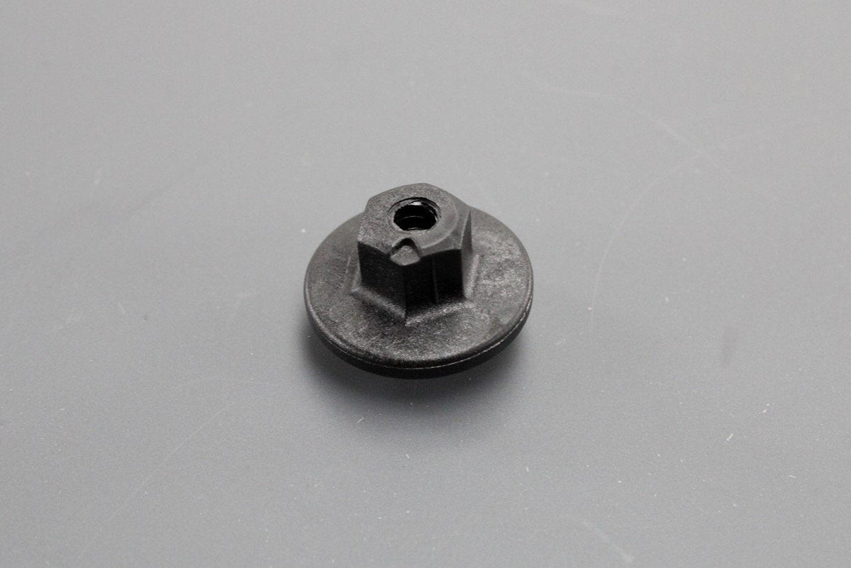 Audi RS3 RS6 RS7 TTRS E-Tron GT collar nut for trim panels WHT002098, view 1