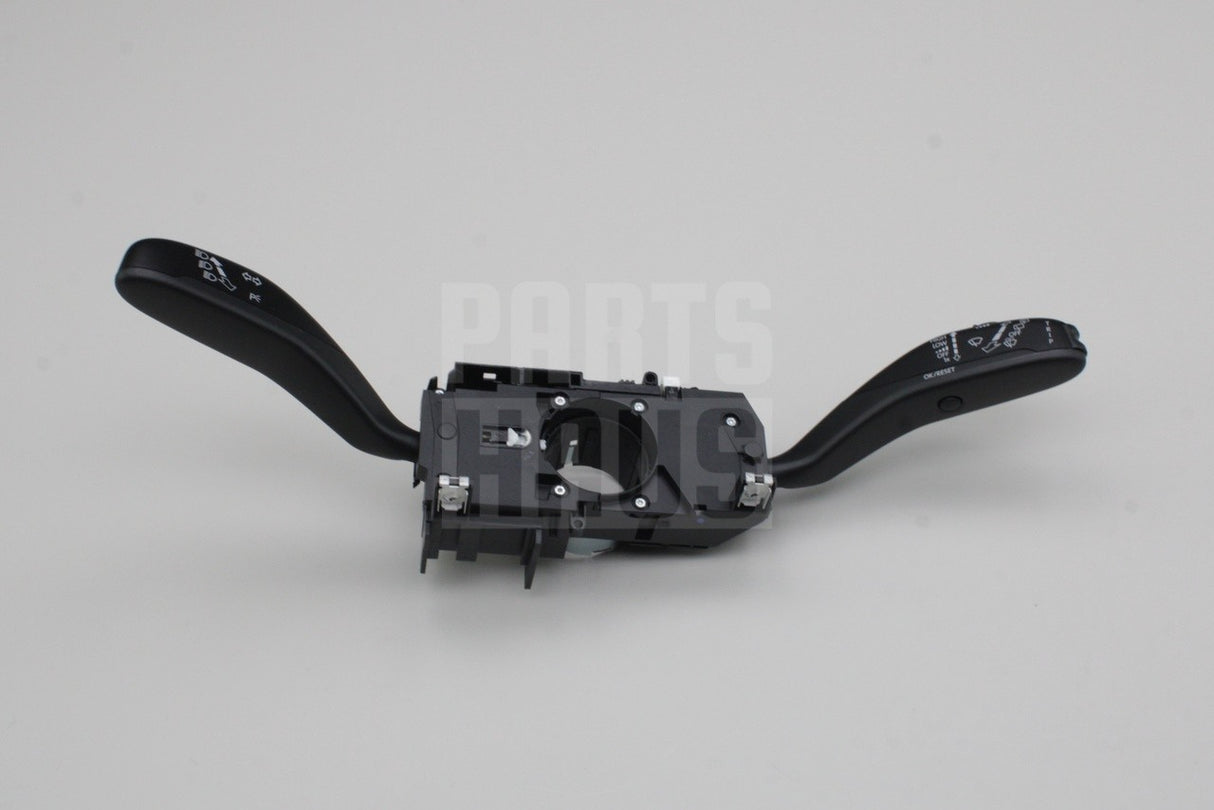 Skoda Fabia Roomster 2011-15 indicator wiper stalks 6R0953507A 9B9