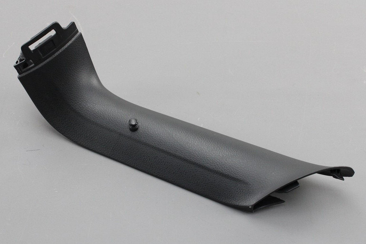 VW Golf MK7 MK7.5 RIGHT tailgate/parcel shelf trim 5G6867714C 82V