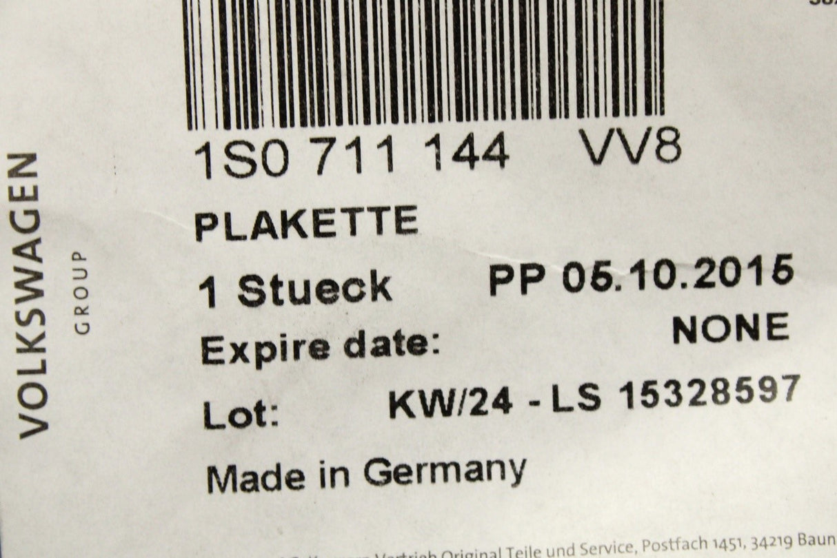 VW Up! 2012-16 gear knob badge 1S0711144 VV8