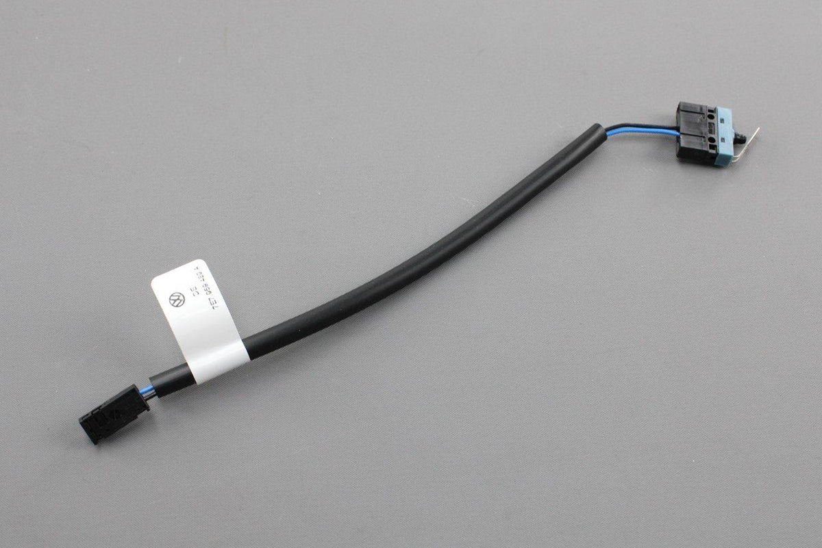 VW California T6 interior lighting micro switch 7E7959489A, view 1