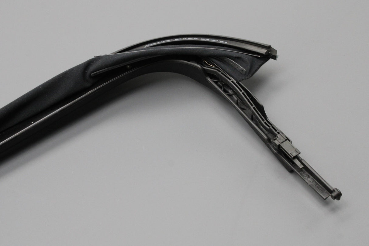 Audi A6 S6 RS6 2011-2018 panoramic sunroof wind deflector 4G9877651