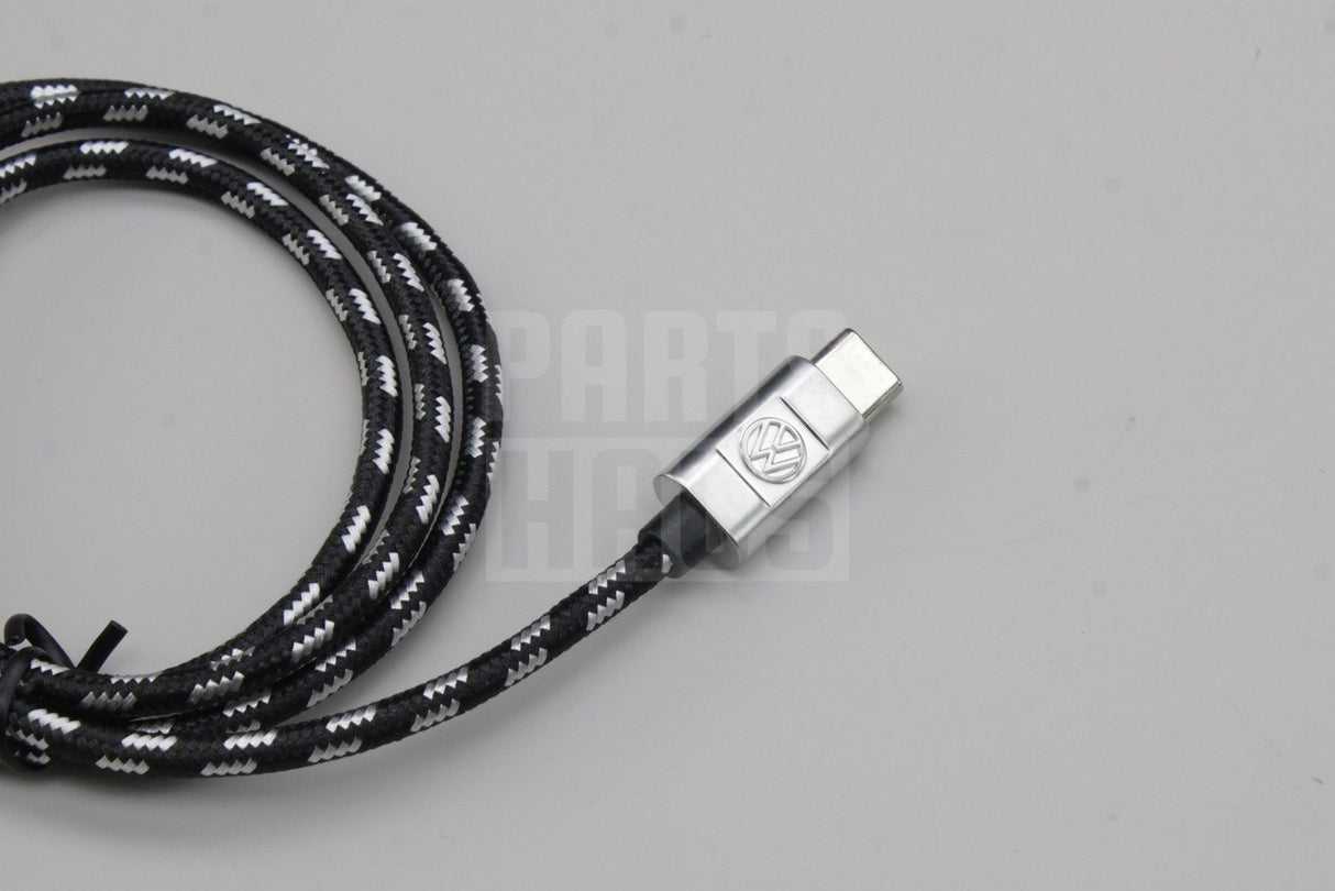 VW Volkswagen USB-C to Apple Lightning iPhone cable 30cm 000051446BK