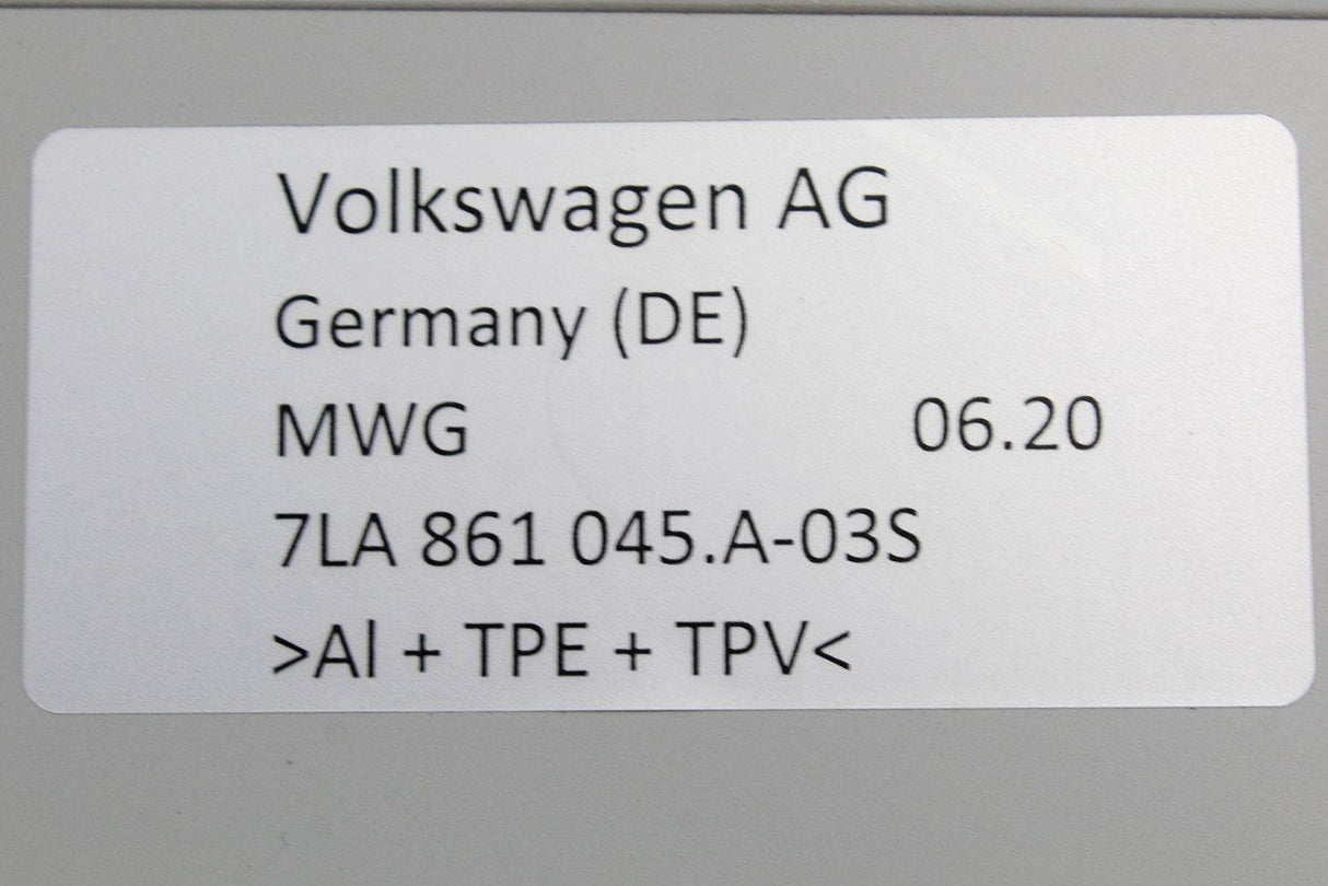 VW California T6.1 base plate for pop up roof double bed 7LA861045A