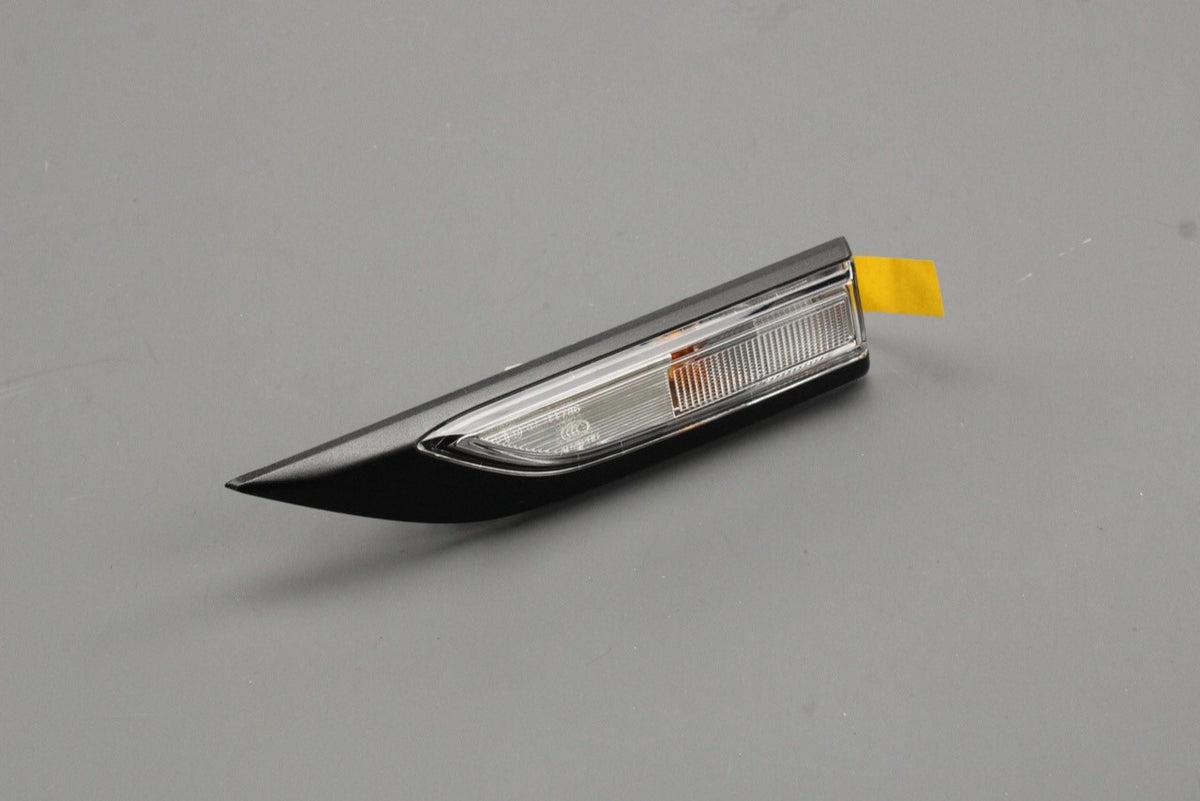 VW Transporter 2016-19 front wing indicator lens (left) 7E0949101D 9B9, view 1
