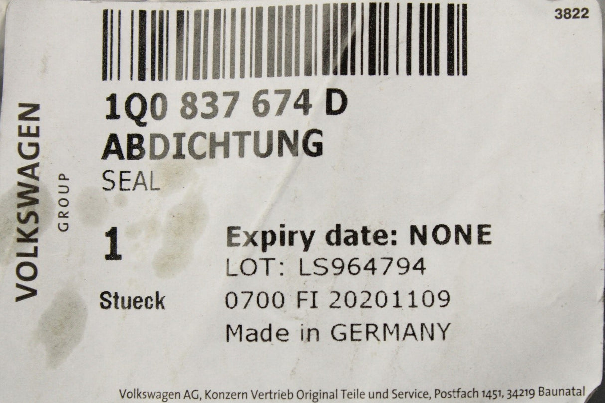 VW Eos 2011-2016 rear window seal (right) 1Q0837674D