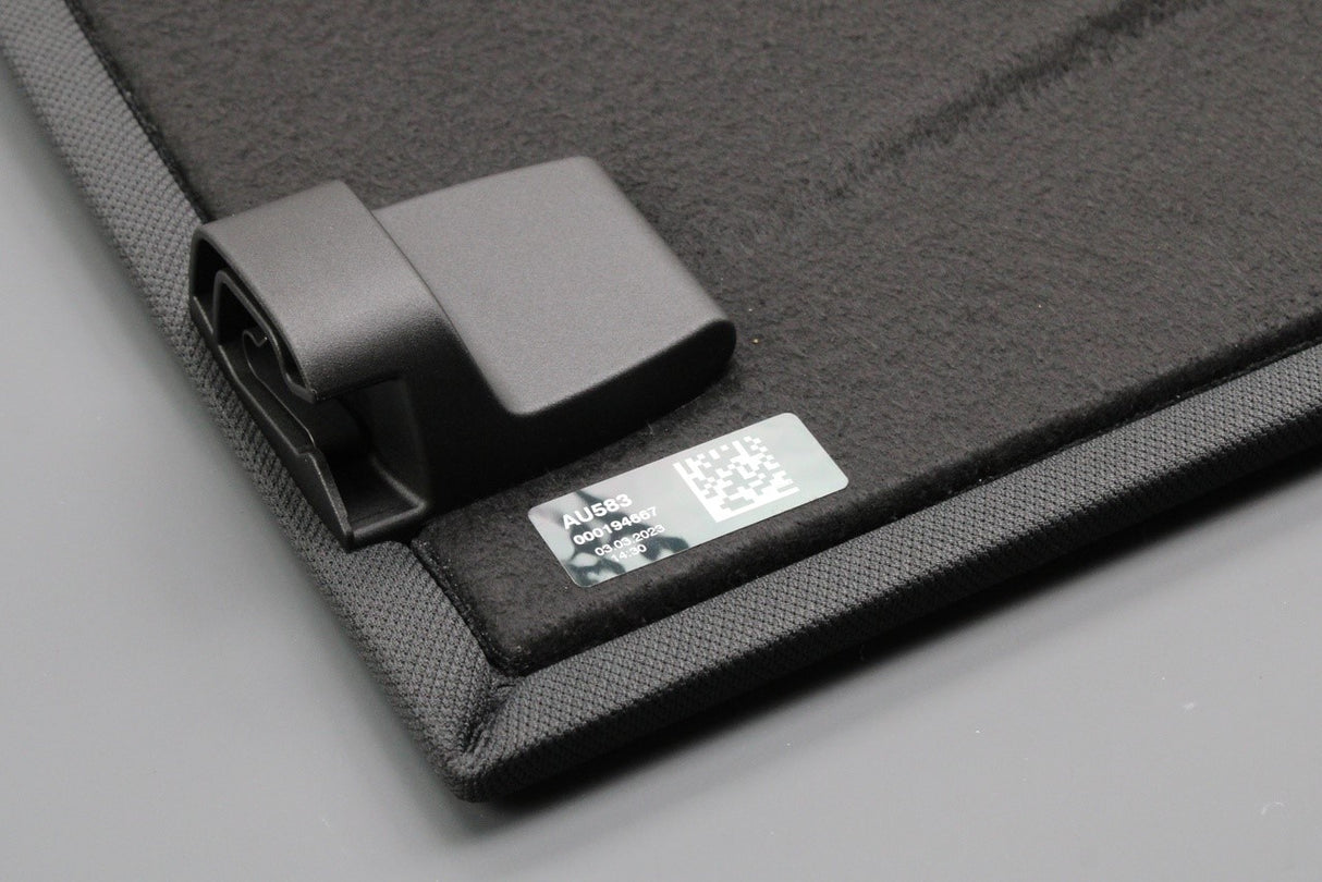 Audi A7 RS7 2019-on luggage parcel shelf cover section 4K8867769 HP3