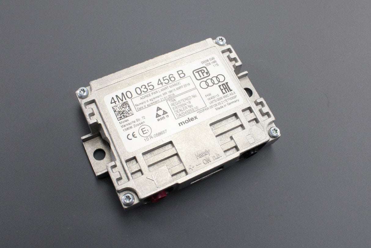 Audi A3 A4 Q2 Q5 Q7 R8 SEAT 2-way signal amplifier (mobile) 4M0035456B