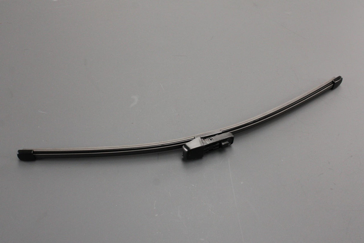 VW Tiguan SEAT Tarraco 2016-on 370mm aero wiper blade (rear) 5NA955427A