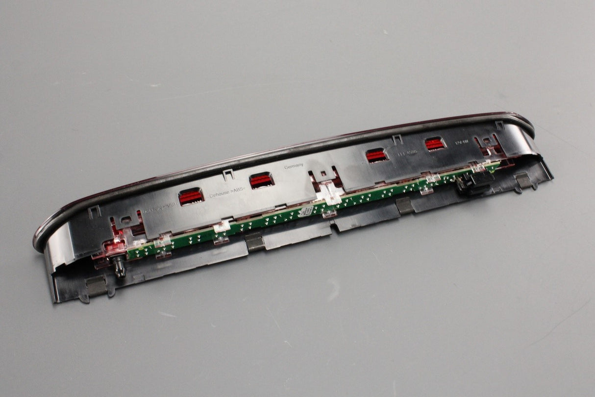 VW Golf Polo Tiguan SEAT Tarraco 09-on high level brake light 5G0945087B