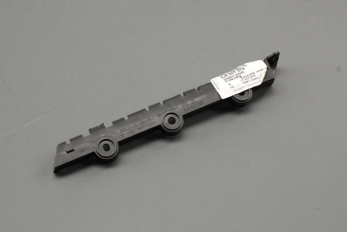 Skoda Fabia 2007-2014 bumper guide (rear right) 5J6807376, view 1