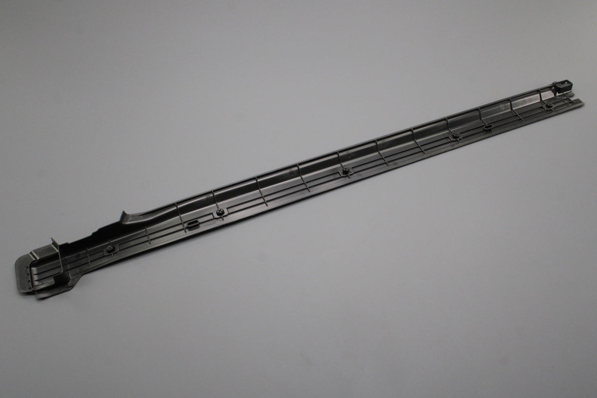 VW ID.3 Audi Skoda CUPRA Born underbody trim strip (right) 1EA825202A