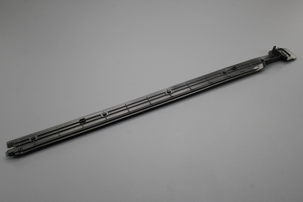 VW ID.3 Audi Skoda CUPRA Born underbody trim strip (right) 1EA825202A