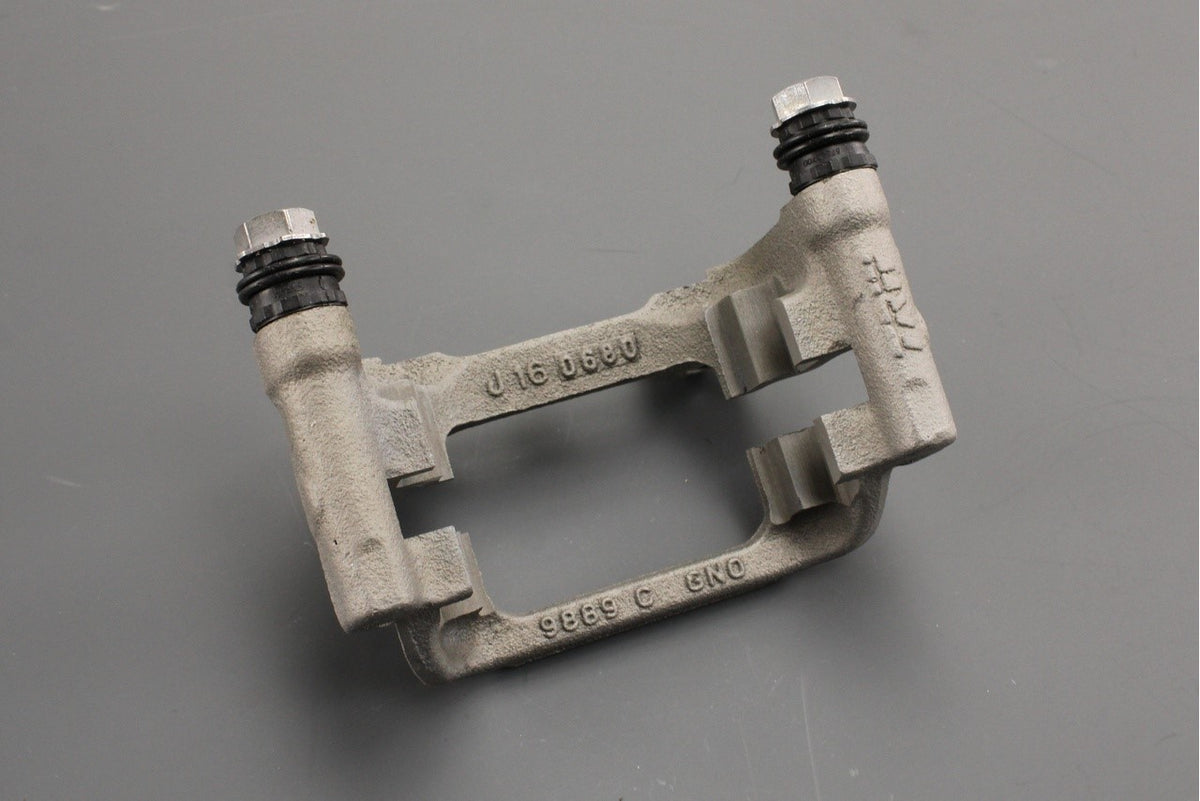 VW Golf Caddy Leon Octavia rear brake caliper carrier (right) 5Q0615426A, view 1
