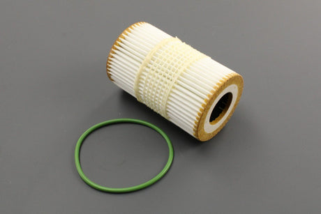Audi A5 A6 A7 A8 Q7 12-on oil filter with gasket (3.0 TDI) 06E115562H