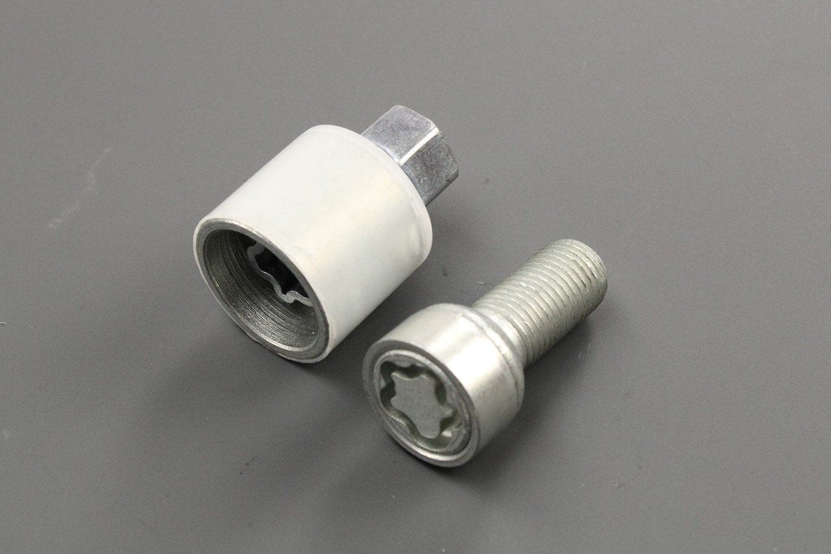 Audi A1 A3 A4 A5 A6 locking wheel nut with key code A 4F0698139C 801