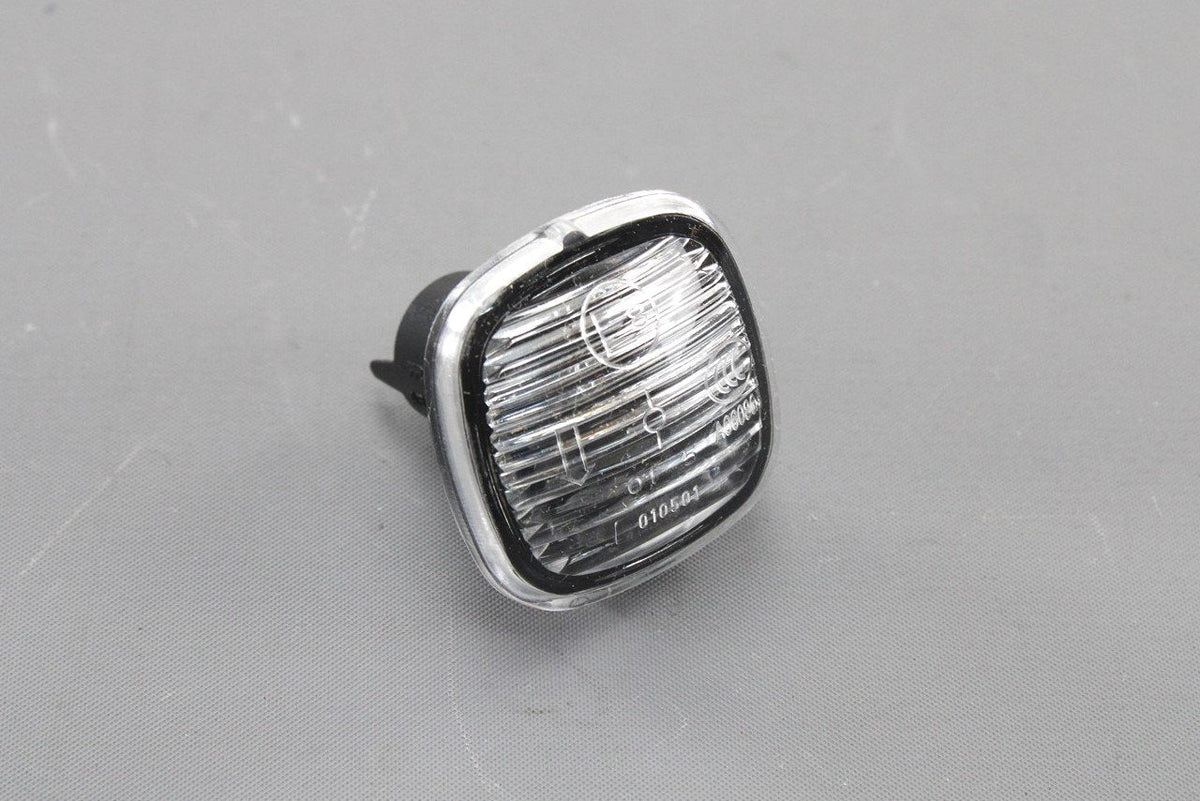 Skoda Fabia Octavia Rapid side repeater indicator lens (dark) 1U0949127B, view 1