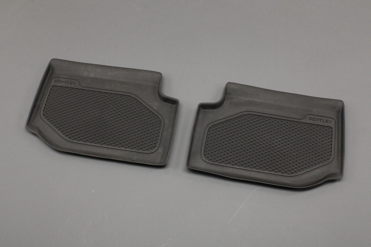 Bentley Continental GT 18-on GTC 19-on rear rubber floor mats 3SD862451, view 1
