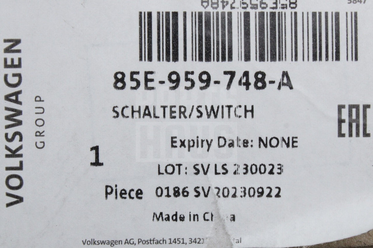 Audi Q3 Q4 Q5 Q6 Q7 Q8 front seat adjustment switch (right) 85E959748A