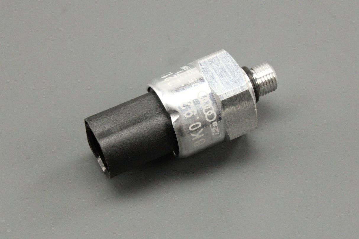Audi A4 S4 RS4 A5 RS5 A6 RS6 Q5 Q7 rear diff oil temp sensor 0BF598082A