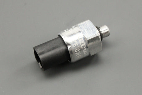 Audi A4 S4 RS4 A5 RS5 A6 RS6 Q5 Q7 rear diff oil temp sensor 0BF598082A
