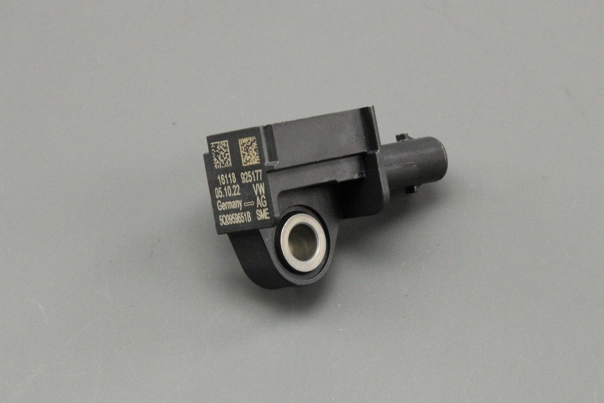 VW Golf MK7 Audi RS3 TT Skoda Superb SEAT crash sensor 5Q0959651B