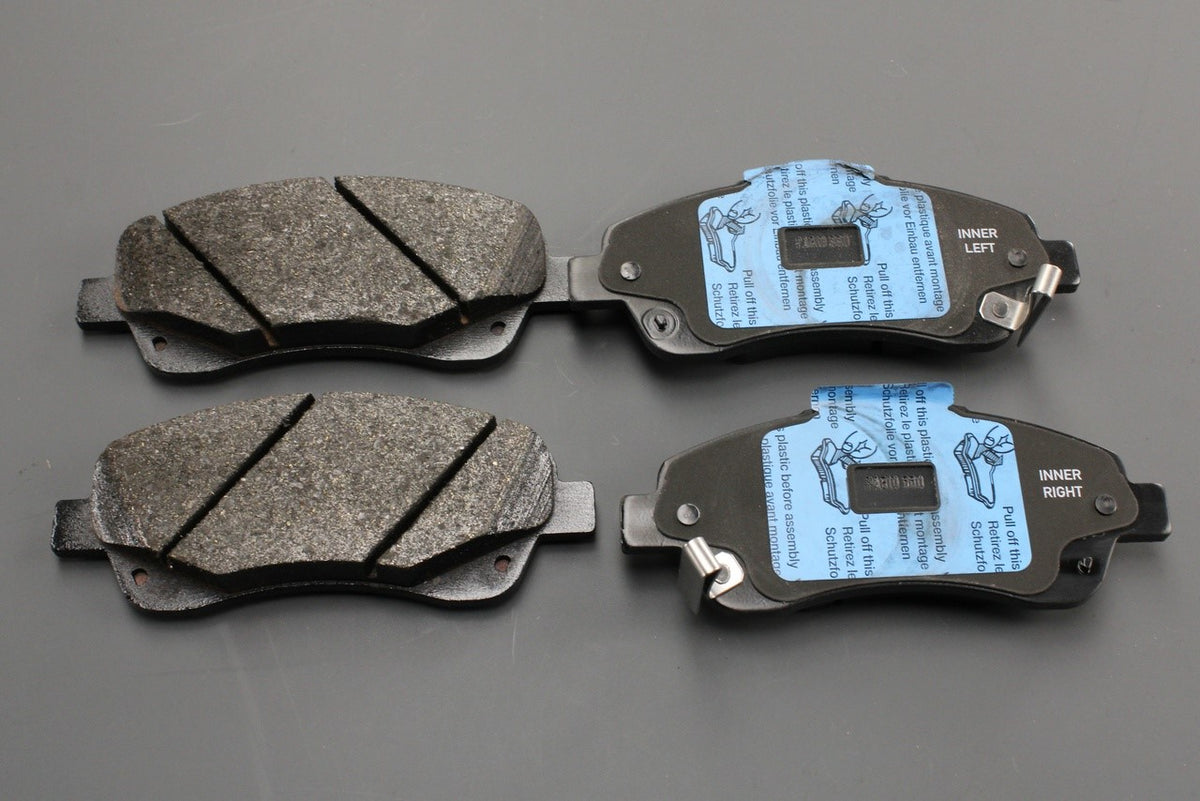 Toyota Avensis T25 brake pads 04465-YZZEB, view 1