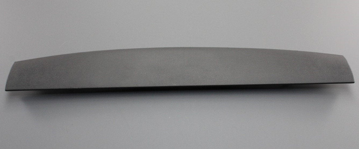 VW Golf MK7 MK7.5 tailgate boot lid upper trim panel 5G6867715B 82V, view 1