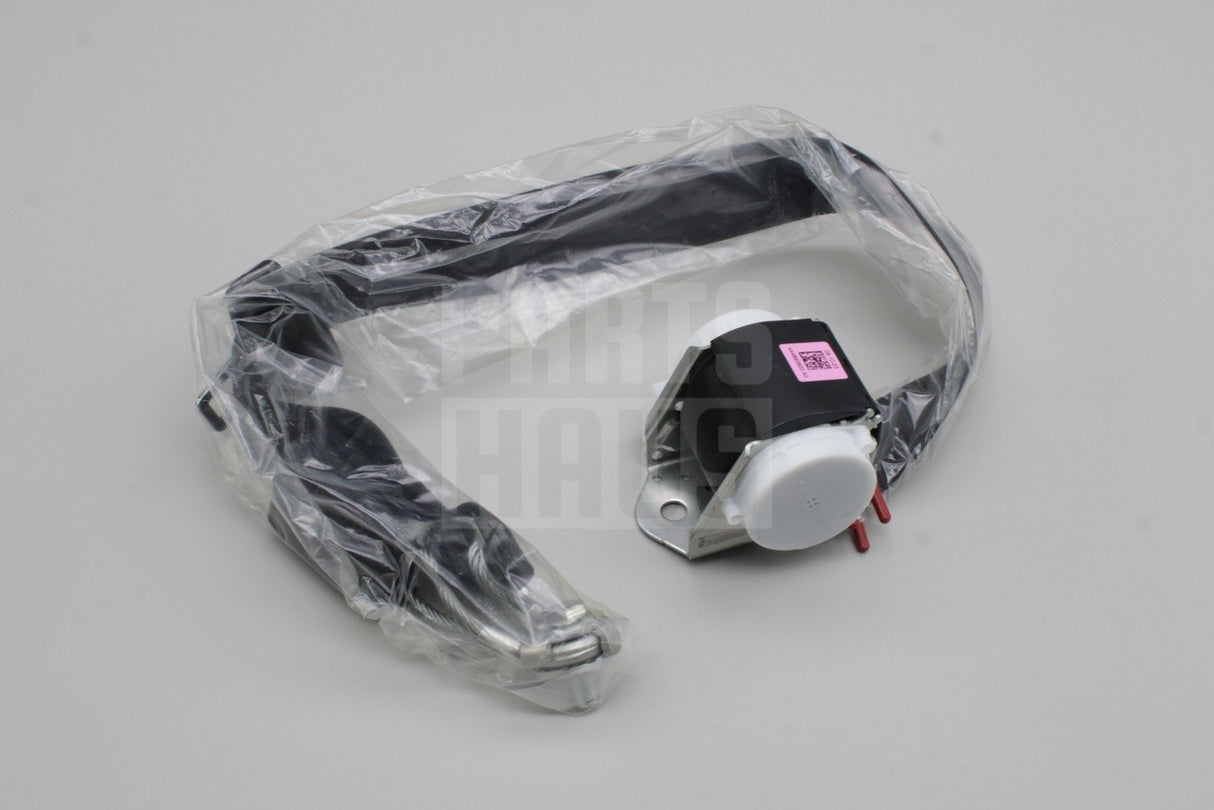 Audi A3 S3 RS3 2009-13 centre rear 3 point seat belt 8P0857807M V04