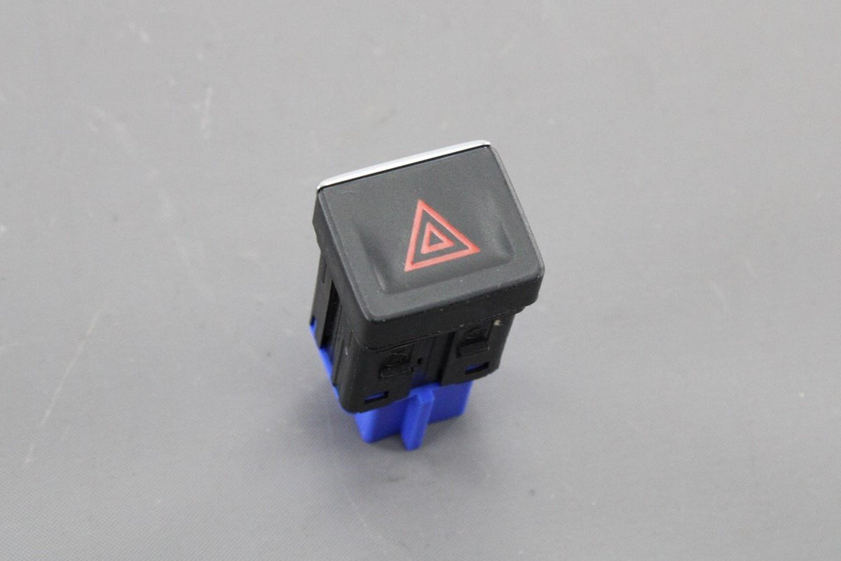 VW Tiguan 2016-on hazard light warning switch 5NA953509 DYM, view 1