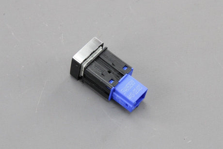 VW Tiguan 2016-on hazard light warning switch 5NA953509 DYM