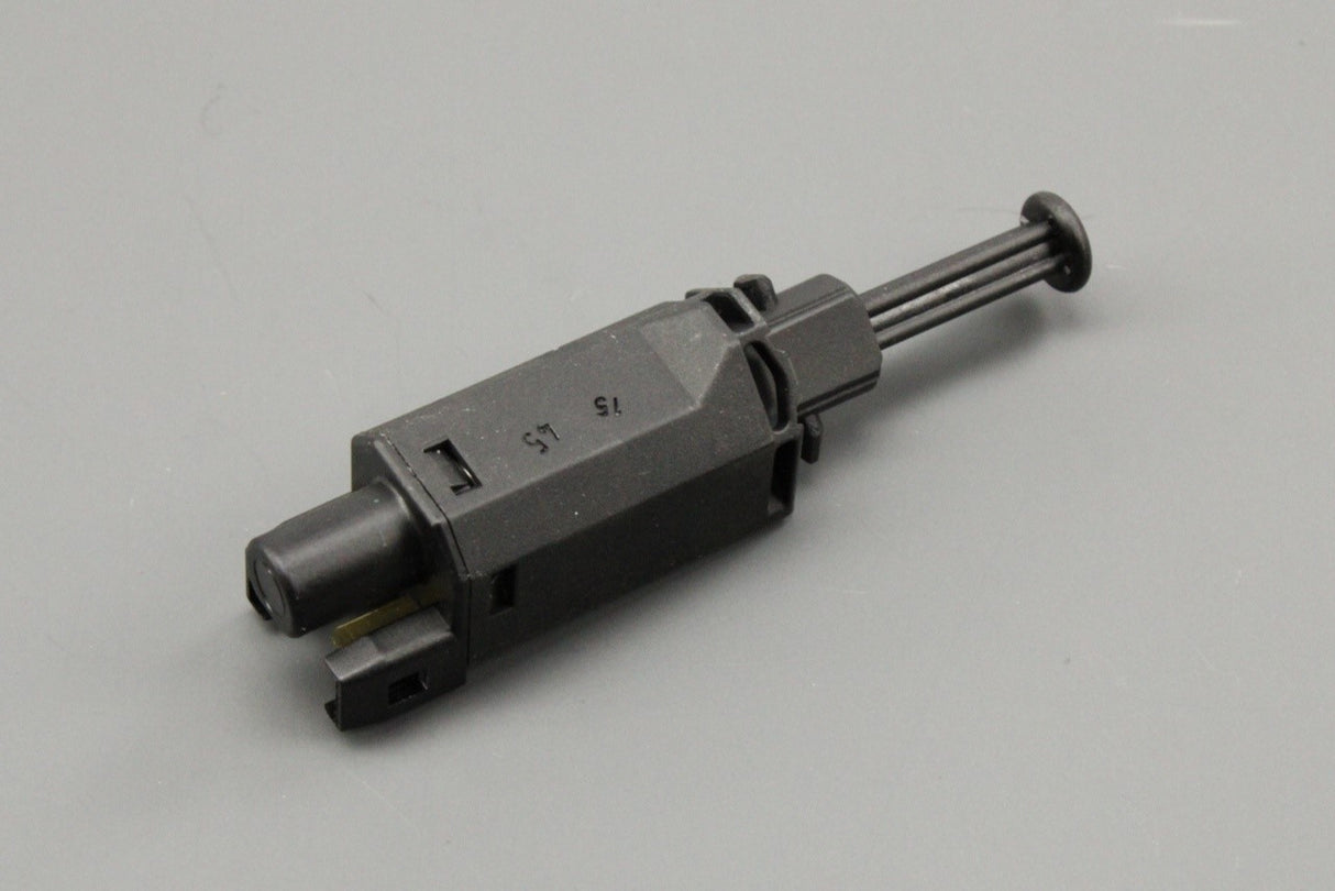 VW Golf MK2 Corrado Audi Skoda SEAT brake light switch (2-pin) 191945515B