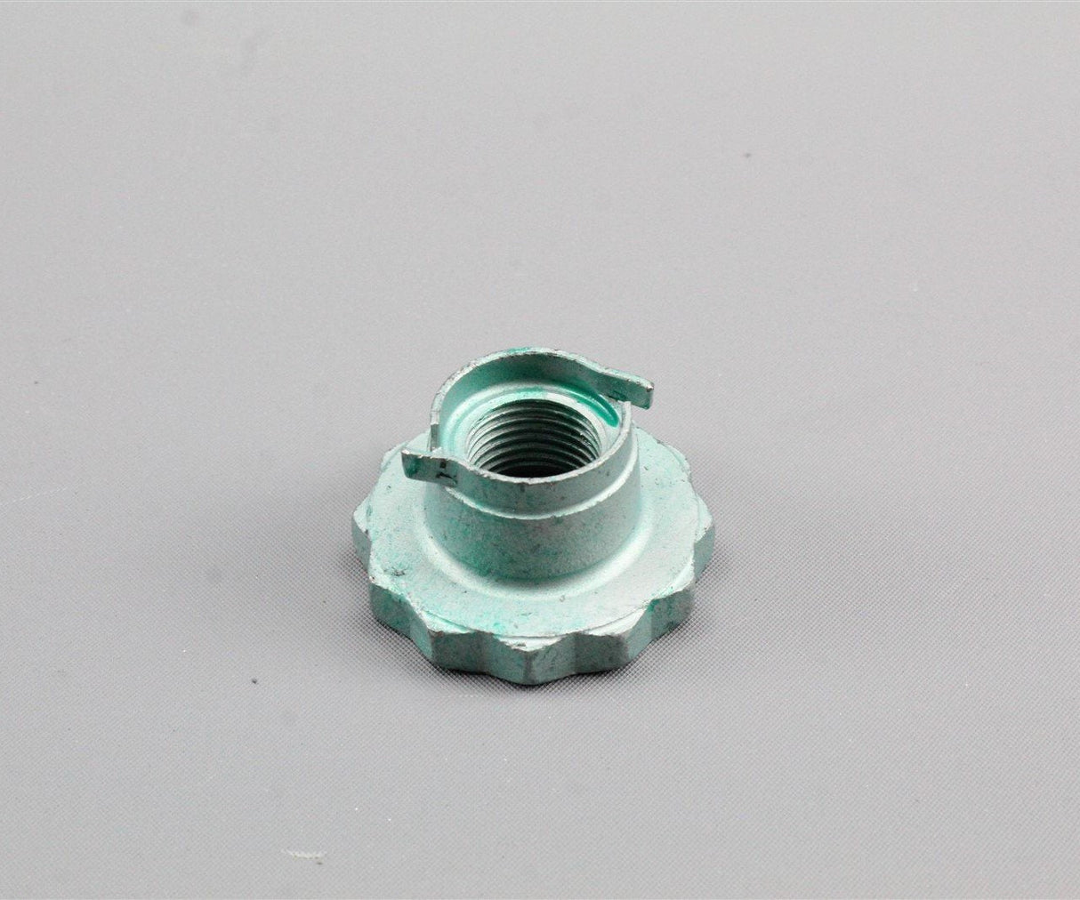 VW Polo Audi A1 A2 Skoda SEAT driveshaft hub nut M16 (x1) 6Q0407396B