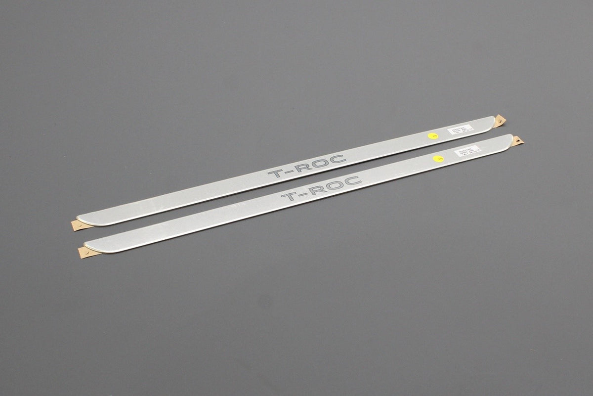 VW T-Roc 2026-on aluminium door sill protectors (front) 2GV071303, view 1