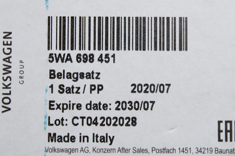 Skoda Octavia SEAT Leon 2020-on rear brake pads set (272x10mm) 5WA698451