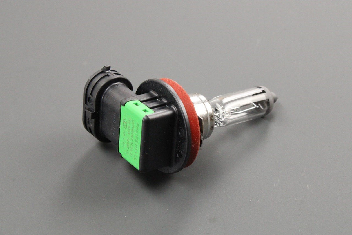 VW Golf MK7 Audi A1 A6 Q5 RS3 TTRS SEAT halogen fog light bulb N10529701