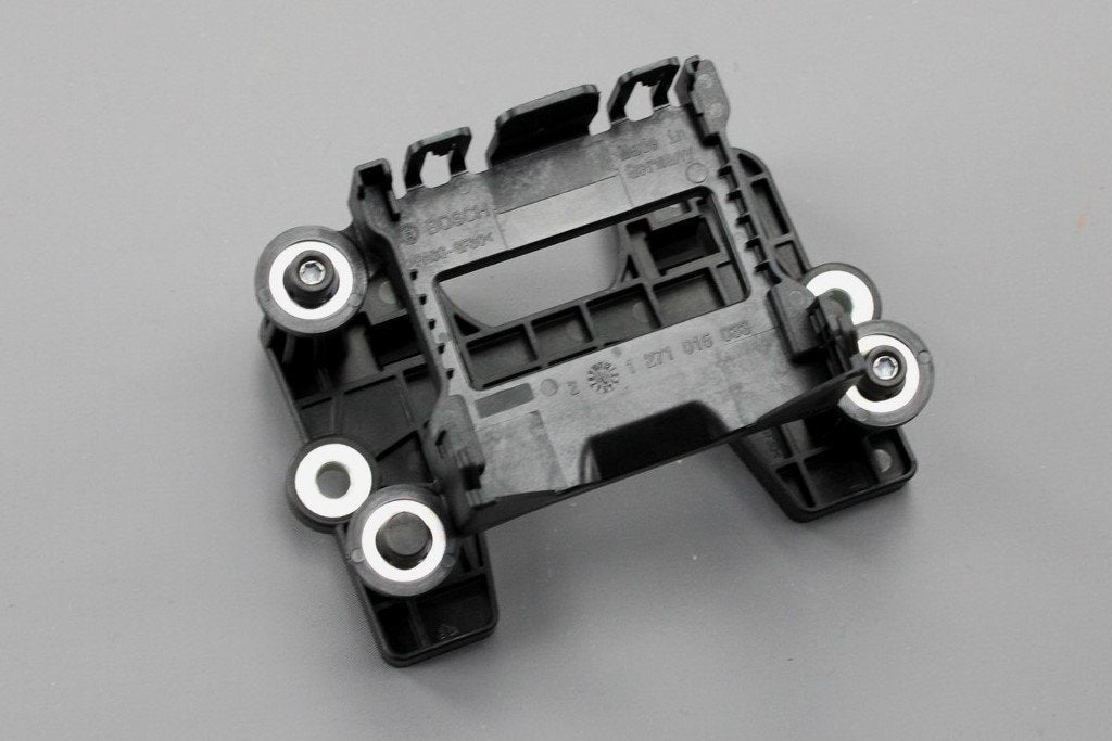 VW Passat Skoda Superb 2015-on radar sensor repair kit bracket 3Q0998561