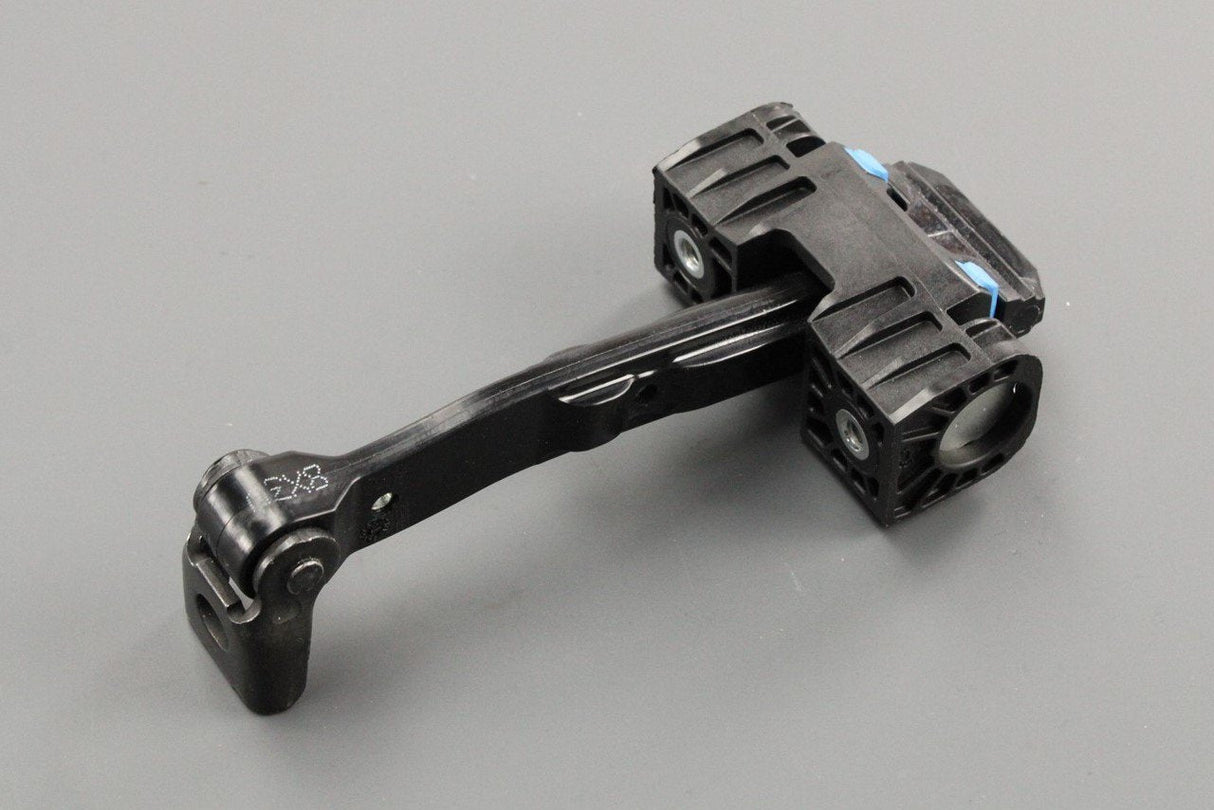 Audi A1 2011-2018 door catch check strap (3 door) 8X3837249C