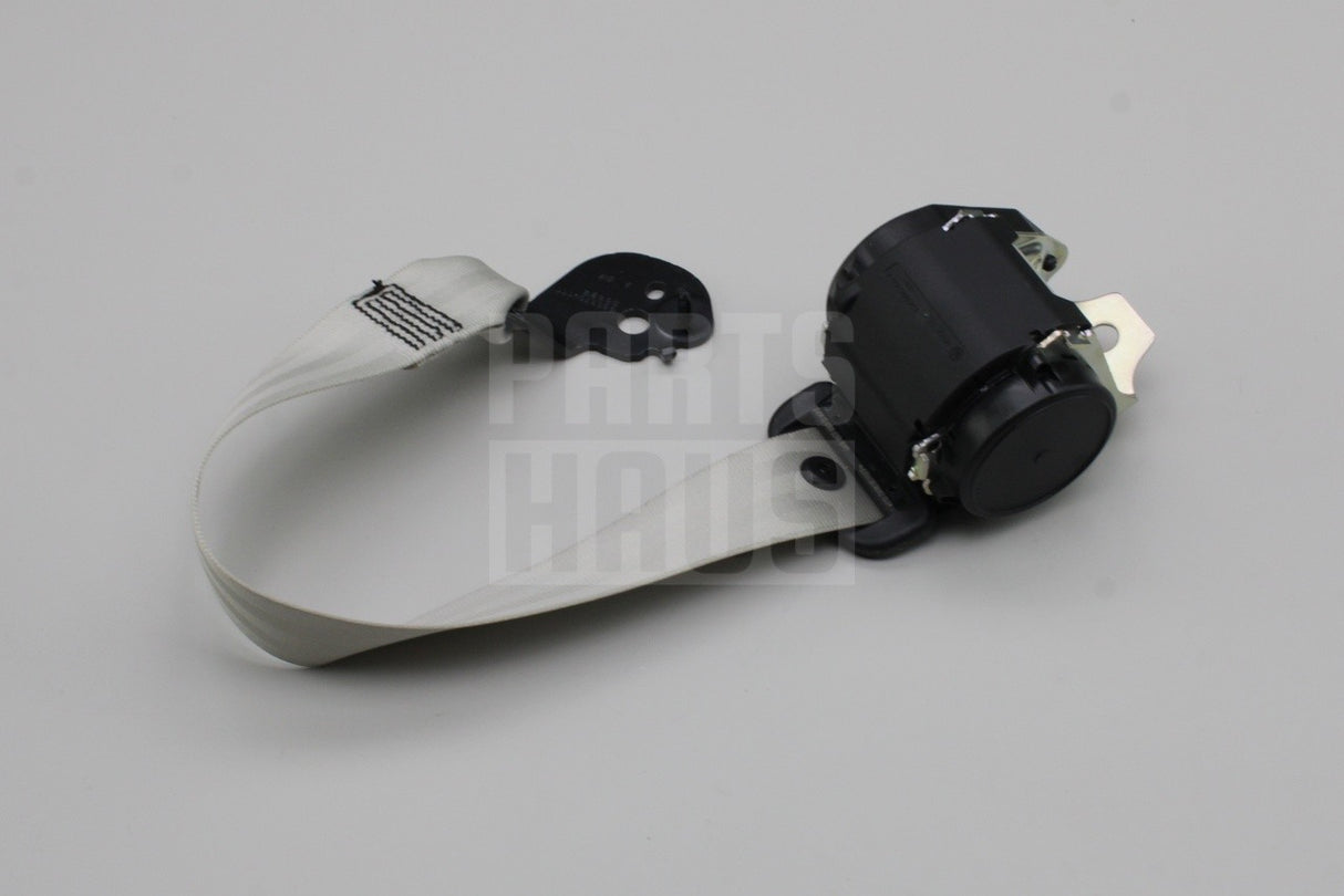 Audi A6 S6 A7 S7 e-tron 2019-26 rear centre seat belt 4K8857807D KPZ