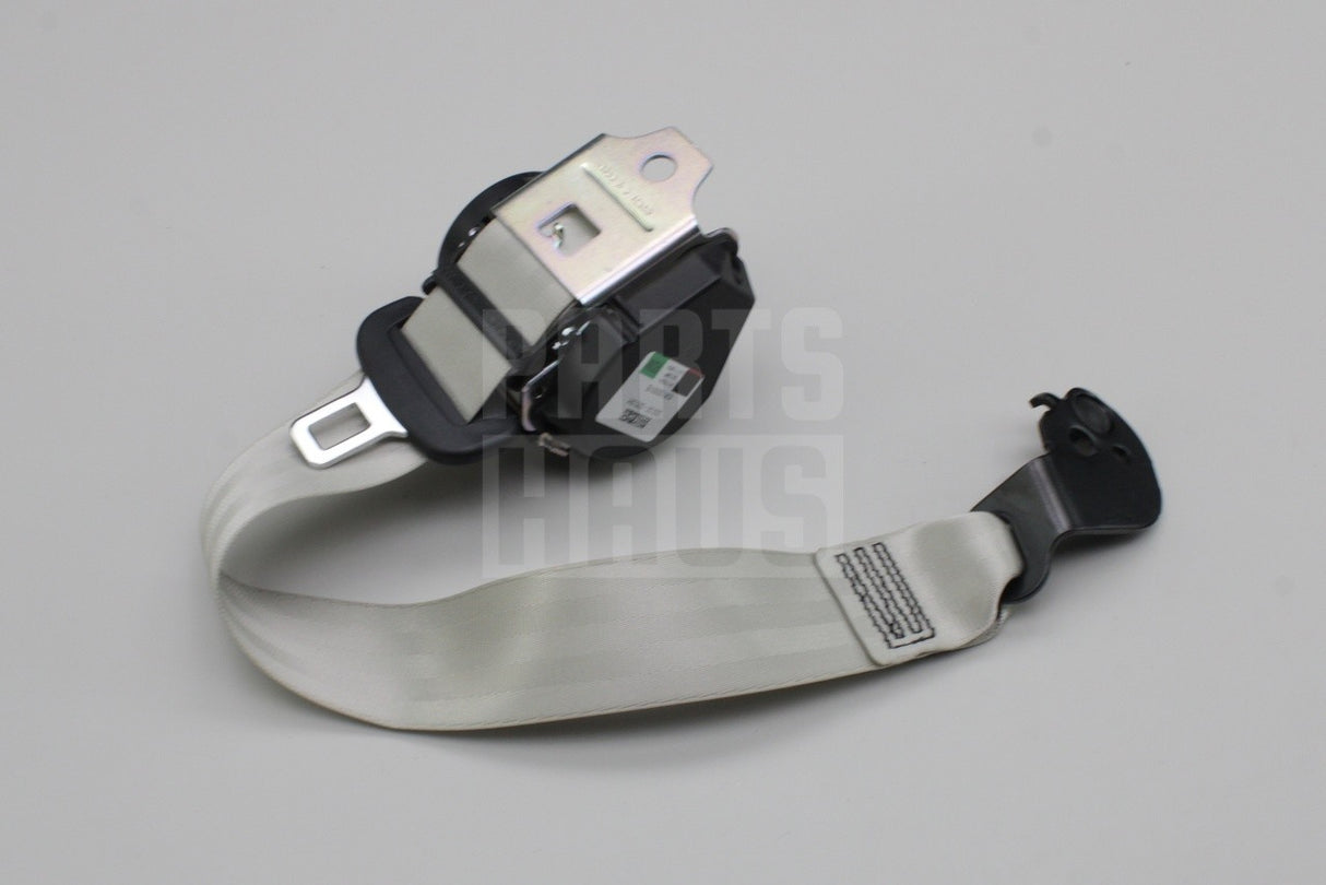 Audi A6 S6 A7 S7 e-tron 2019-26 rear centre seat belt 4K8857807D KPZ