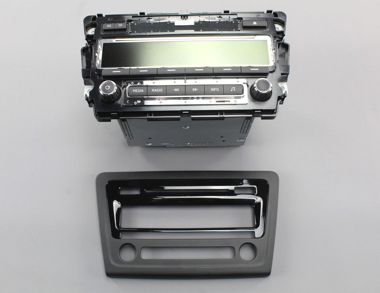 Skoda Rapid 13- Radio Head unit "Swing" 5J0035161E