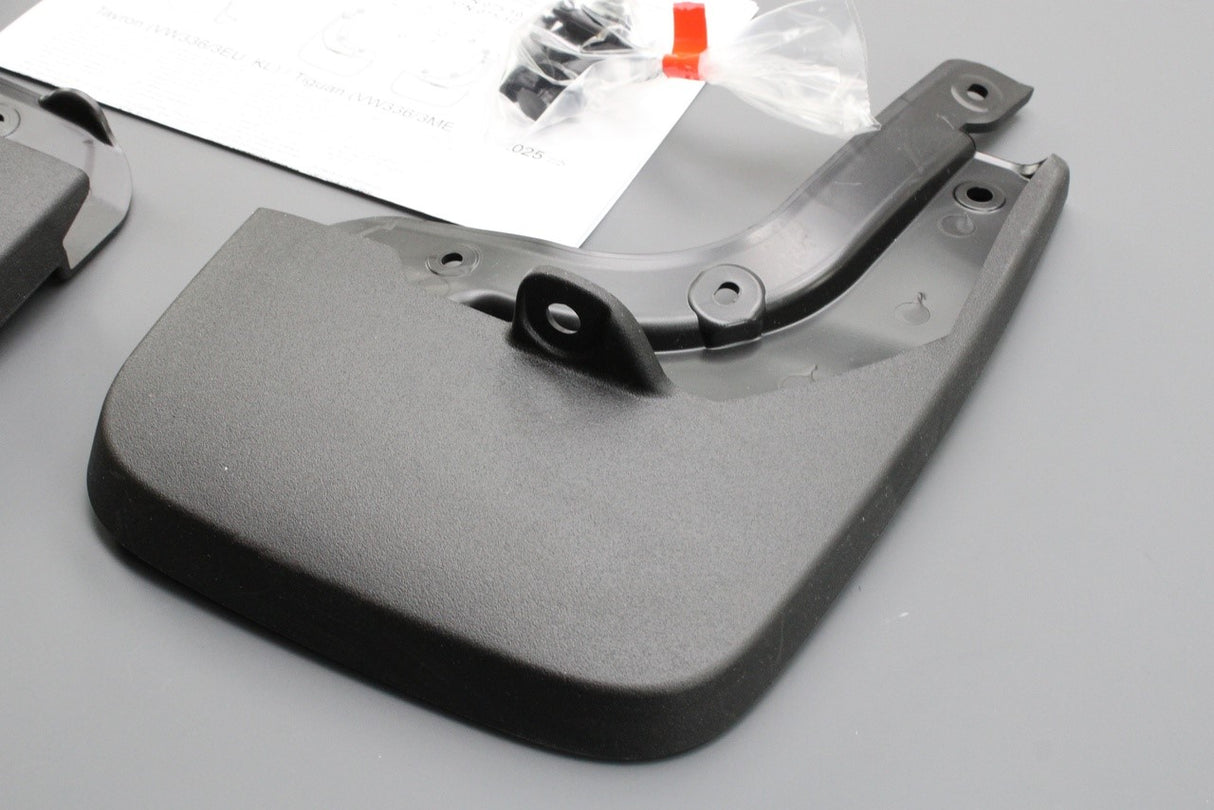 VW Tayron R-Line 2025-on mud flaps (rear) 57N075101B