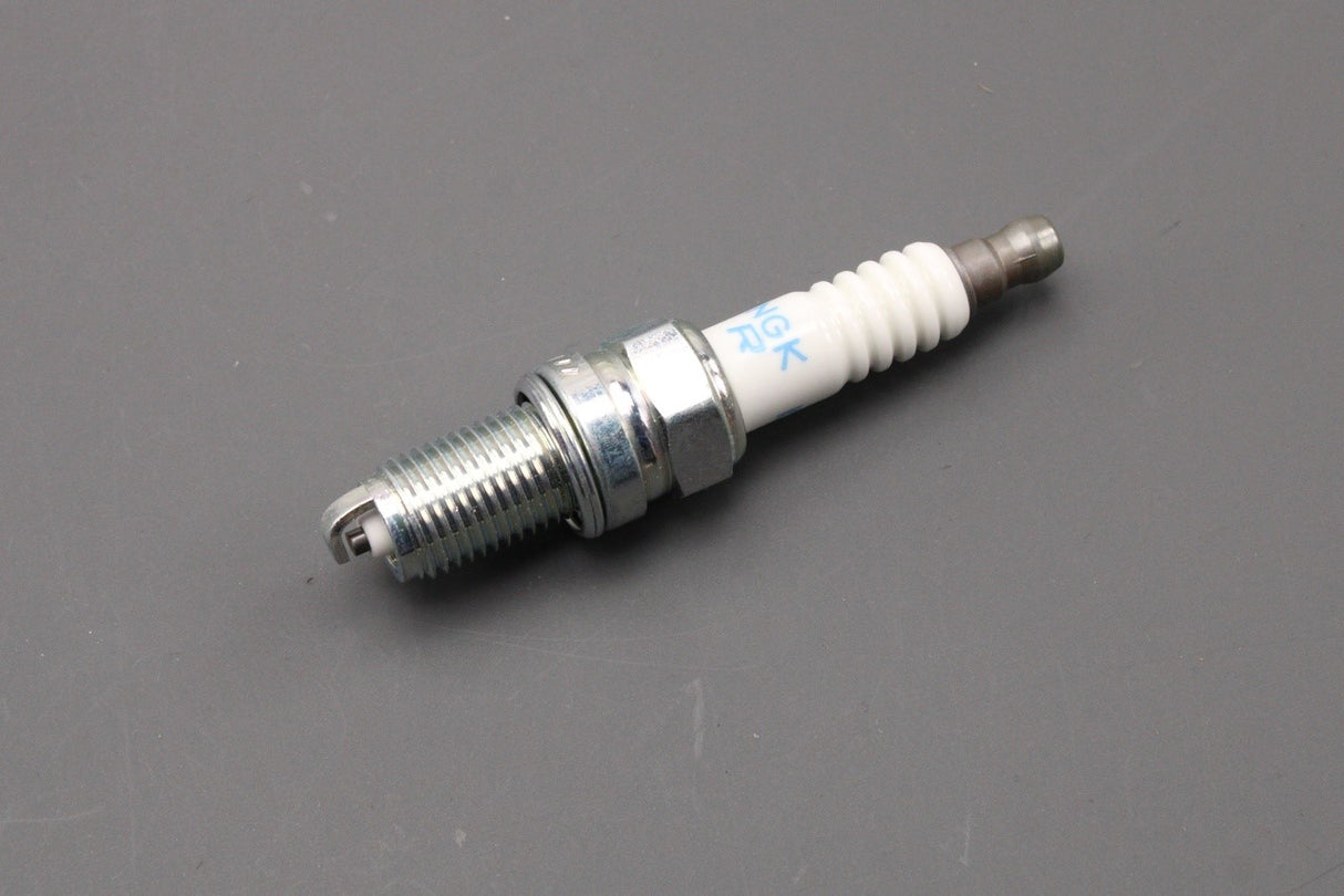 Ducati Scrambler 400 Sixty2 2016-2020 spark plug set (x2) 67040491A