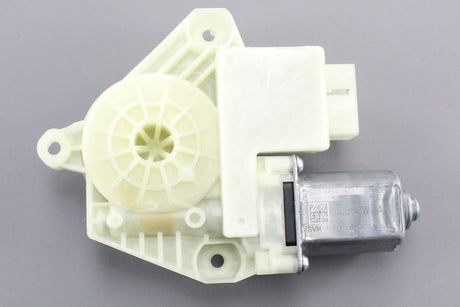 VW Passat B8 2015 - Rear right window regulator motor 5Q4959811E