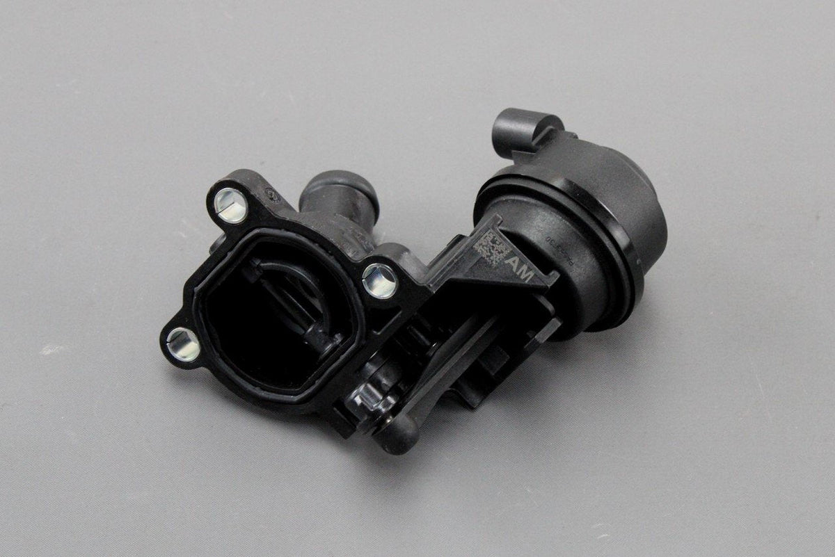 Audi A8 Q5 VW Touareg 3.0 TDI coolant thermostat 059121737AM, view 1