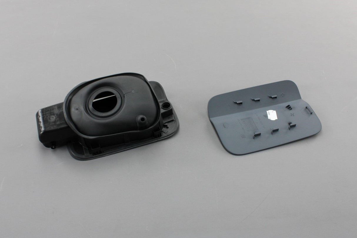 SEAT Leon 5F 2013-20 fuel filler flap (5 door only) 5F4809905F GRU